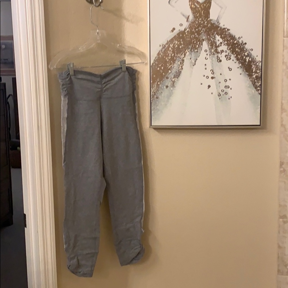 Gray Ruched Cotton Gap Fit Leggings